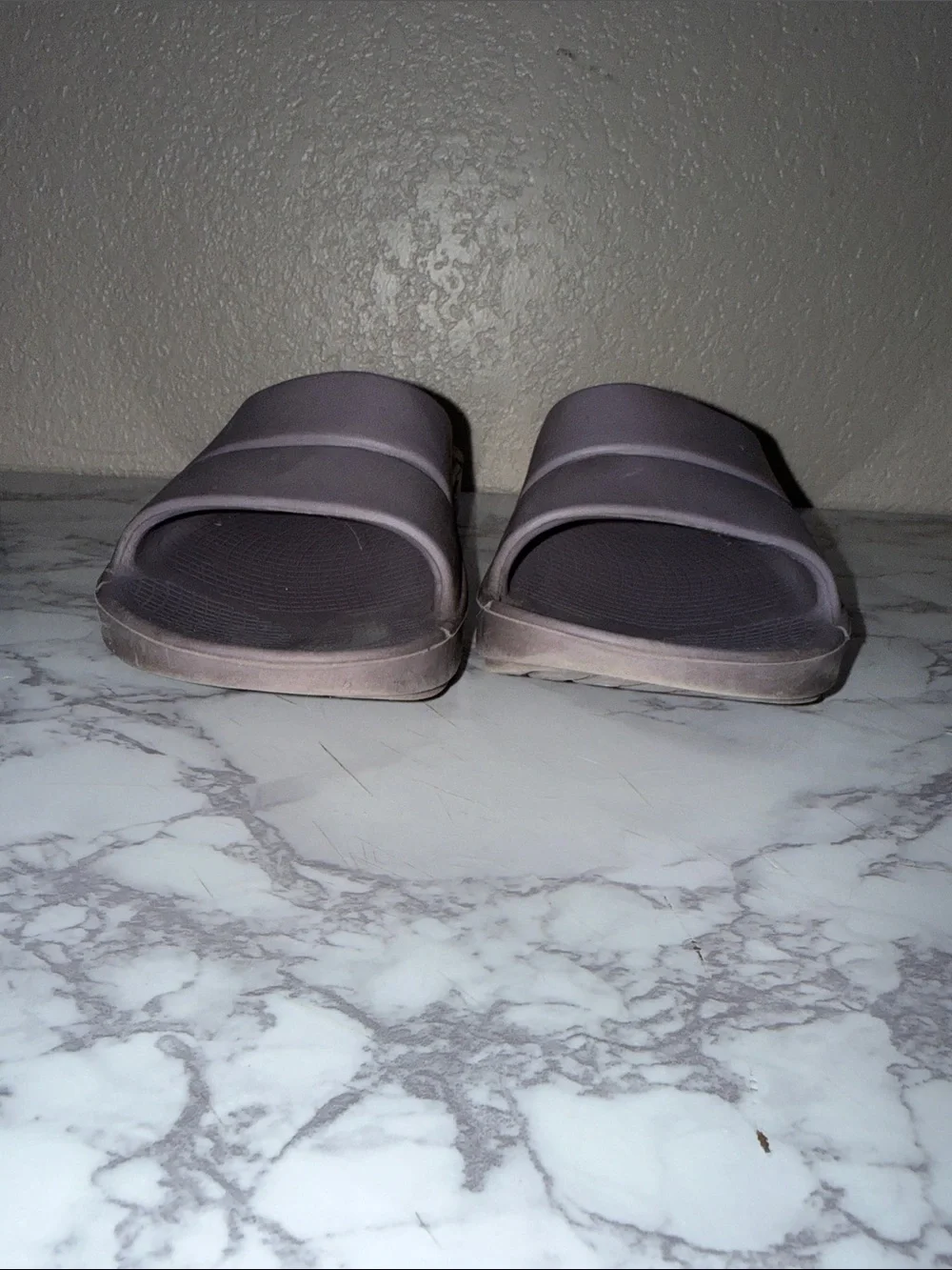 OOFOS Slide Sandals Purple M6-W8